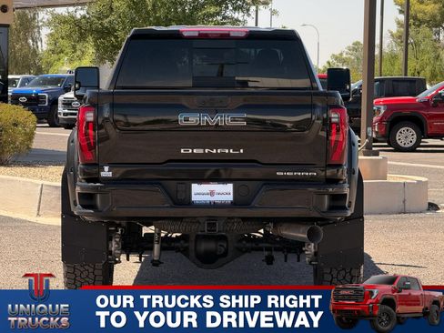 Used 2024 GMC Sierra 2500 Denali Ultimate w/ Max Trailering Package AWD/4WD image 7