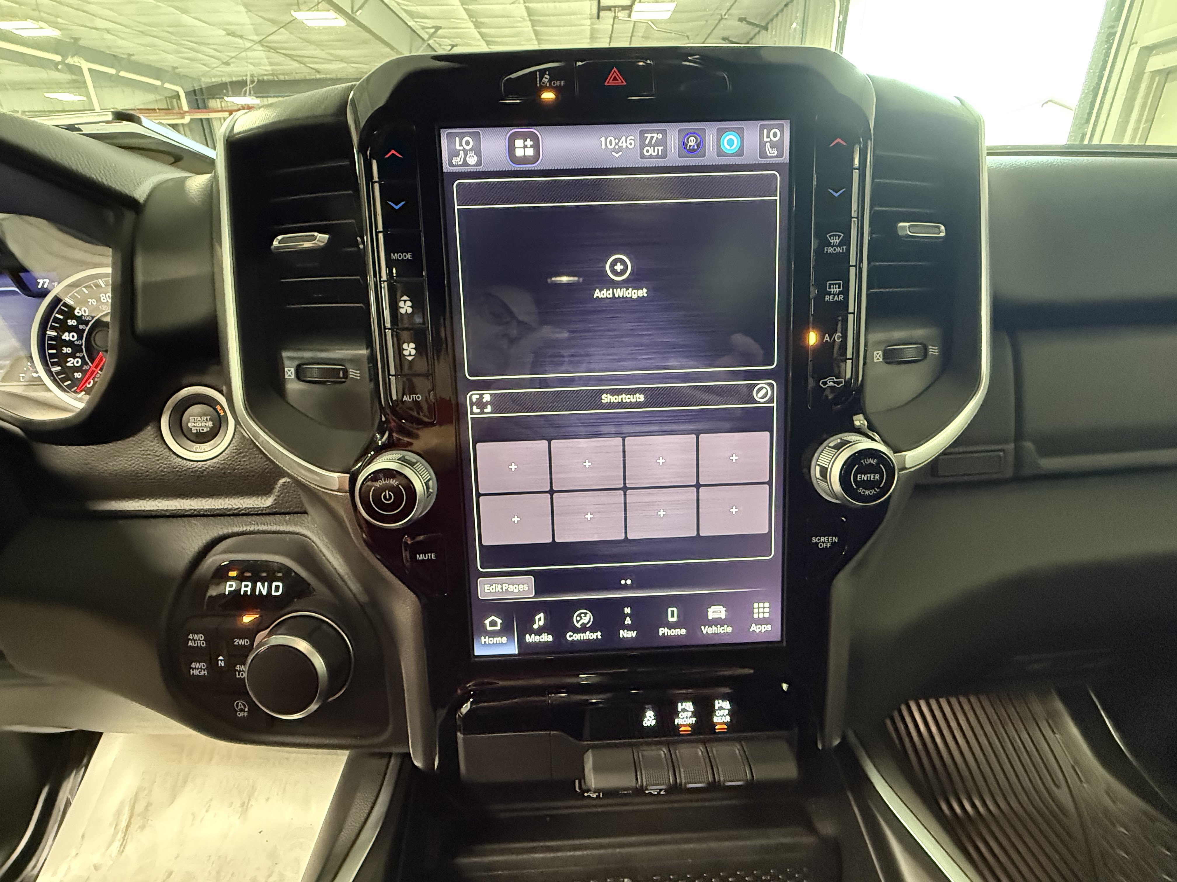 Used 2025 RAM 1500 Big Horn AWD/4WD image 20