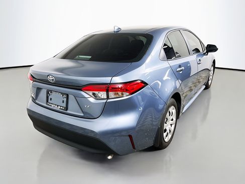 Used 2025 Toyota Corolla LE image 4