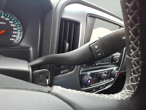 Used 2018 GMC Sierra 1500 SLE w/ SLE Value Package image 19