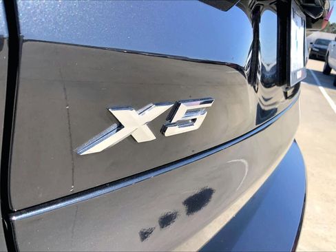 Used 2022 BMW X5 xDrive40i w/ M Sport Package image 31