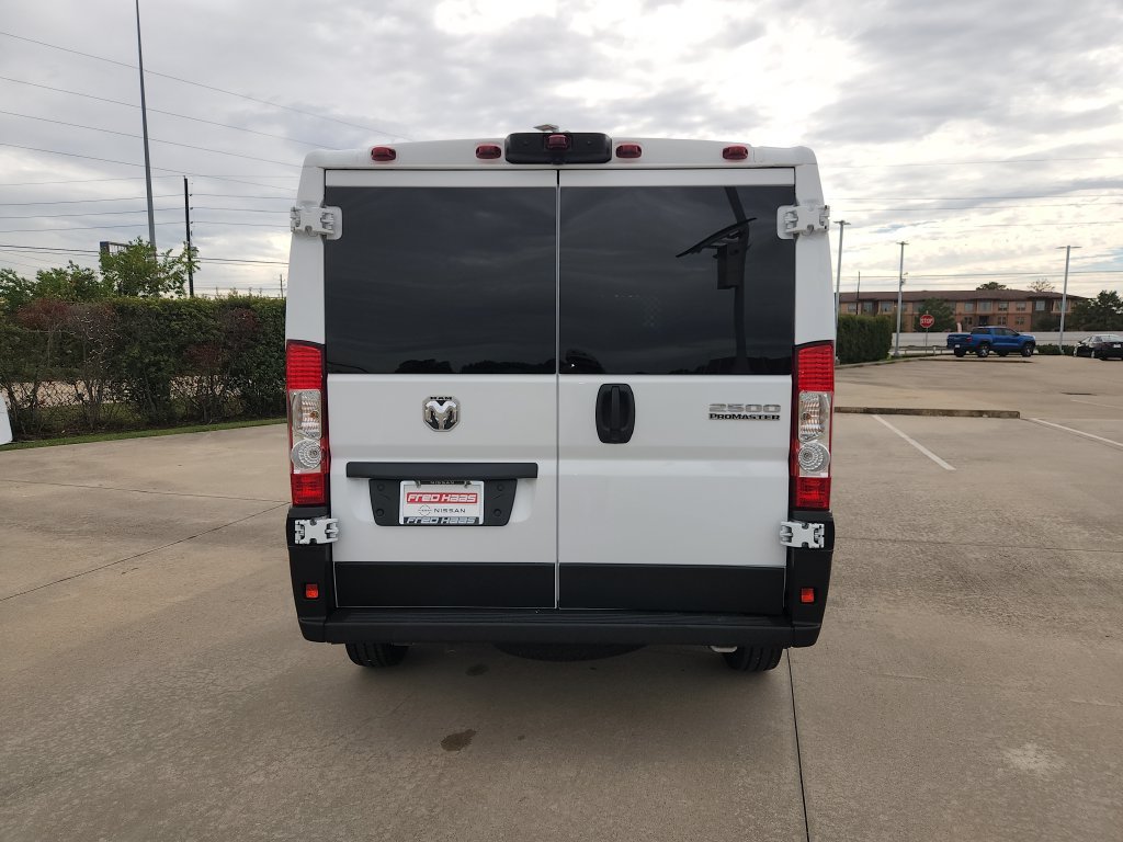 Used 2025 RAM ProMaster 2500 w/ U-Haul Equipment Group FWD image 6