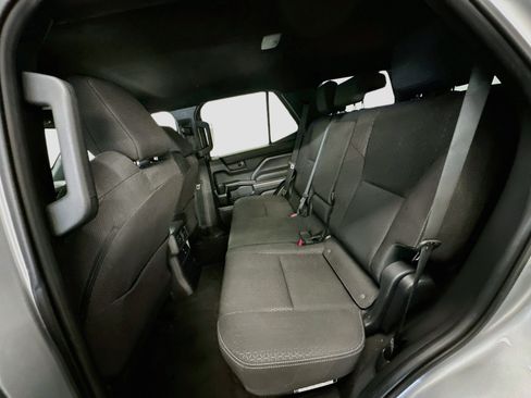 Used 2025 Toyota 4Runner SR5 AWD/4WD image 29