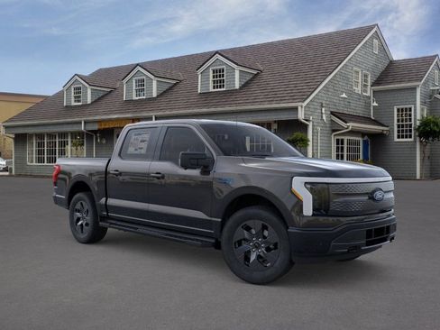 New 2025 Ford F150 Lightning Flash AWD/4WD image 7
