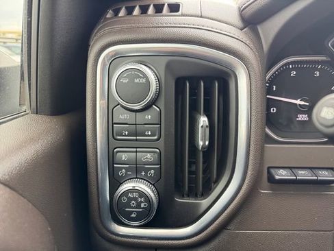 Used 2021 GMC Sierra 3500 Denali w/ Denali Ultimate Package image 6