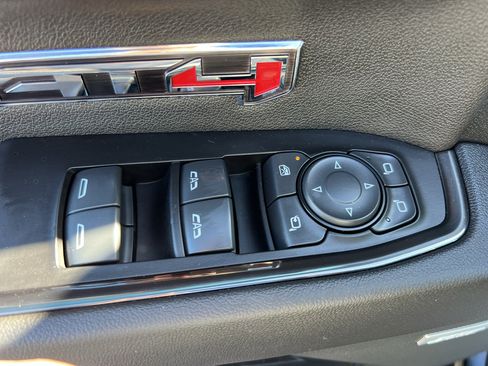Used 2022 GMC Sierra 1500 AT4 w/ AT4 Premium Package AWD/4WD image 15