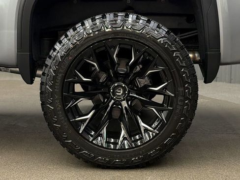 Used 2026 GMC Sierra 1500 Denali w/ Denali Reserve Package AWD/4WD image 12