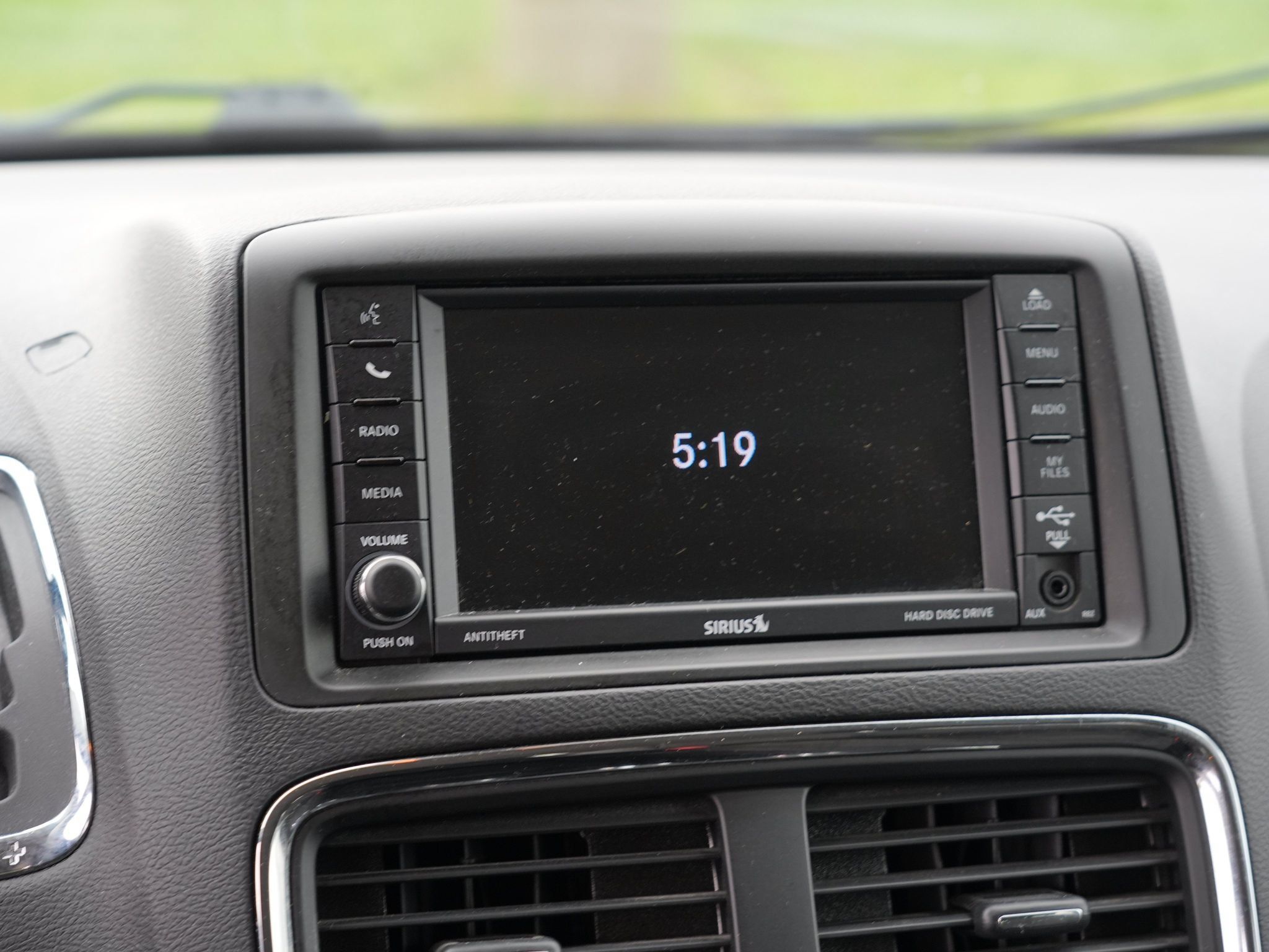 Used 2018 Dodge Grand Caravan SE w/ UConnect Hands-Free Group FWD image 23