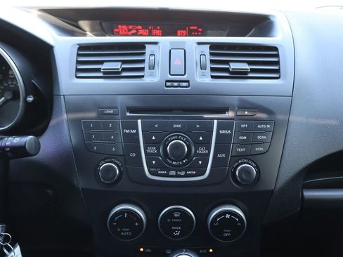 Used 2012 MAZDA MAZDA5 Touring w/ Moonroof & Audio Pkg image 34