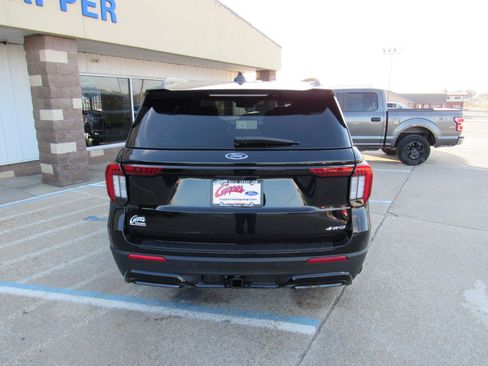 New 2026 Ford Explorer ST-Line w/ ST-Line Street Pack AWD/4WD image 6