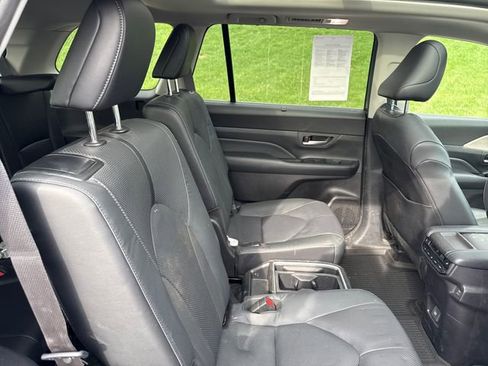 Used 2024 Toyota Grand Highlander Limited image 14