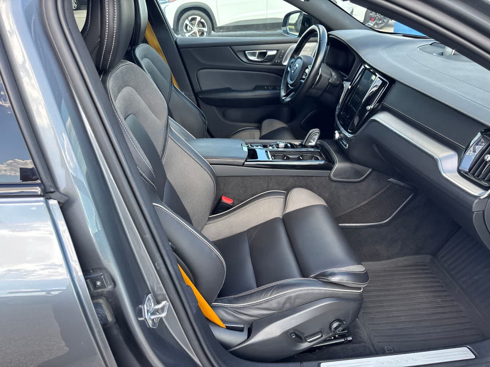 Used 2020 Volvo V60 T8 Polestar AWD/4WD image 9