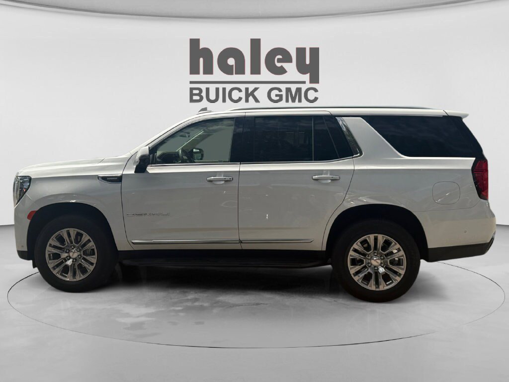 Used 2024 GMC Yukon Denali w/ Advanced Technology Package AWD/4WD image 2