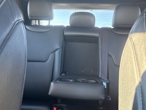 Used 2024 Jeep Compass Limited image 29