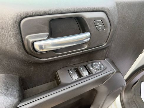 Used 2021 Chevrolet Silverado 1500 Custom AWD/4WD image 11