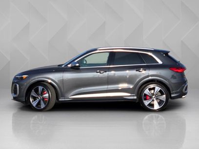 New 2025 Audi SQ5 Premium Plus