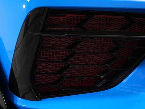 Used 2024 Chevrolet Corvette Stingray Premium Conv w/ Battery Protection Package RWD image 21