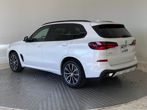 New 2026 BMW X5 xDrive40i w/ M Sport Package image 3
