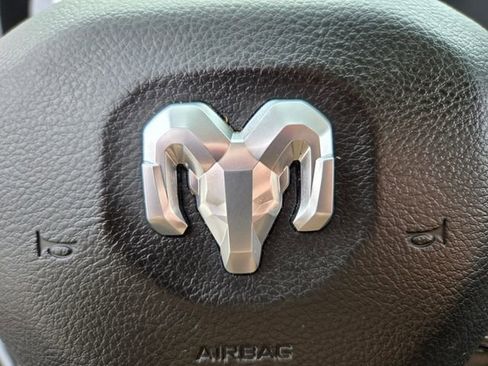 Used 2021 RAM 1500 Laramie AWD/4WD image 30