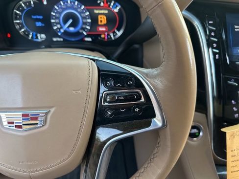 Used 2020 Cadillac Escalade ESV Platinum image 25