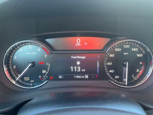 Used 2023 Cadillac XT4 Luxury w/ Cold Weather Package image 23