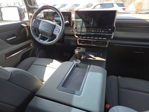 Used 2025 GMC Hummer EV 3X w/ Extreme Off-Road Package image 33