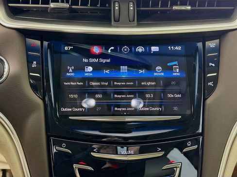 Used 2016 Cadillac XTS Luxury FWD image 16