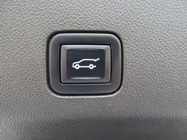 Used 2022 GMC Yukon SLT w/ SLT Premium Package AWD/4WD image 35