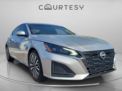 Certified 2023 Nissan Altima 2.5 SV image 7