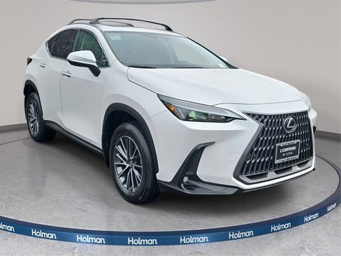 Used 2025 Lexus NX 350h AWD w/ Premium Package image 3
