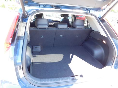 Used 2023 Kia Niro Wind FWD image 9