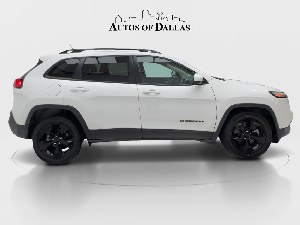 Used 2018 Jeep Cherokee Latitude w/ Altitude Package FWD image 6