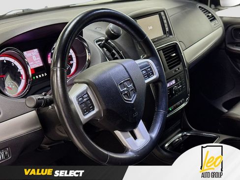 Used 2019 Dodge Grand Caravan GT FWD image 13