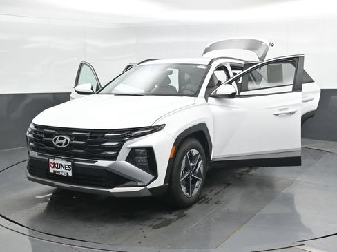 Used 2026 Hyundai Tucson SEL FWD image 48