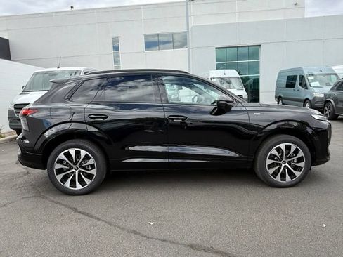 New 2026 Audi Q3 quattro 2.0T AWD/4WD image 8