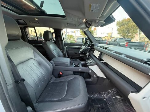 Used 2020 Land Rover Defender 110 First Edition AWD/4WD image 43