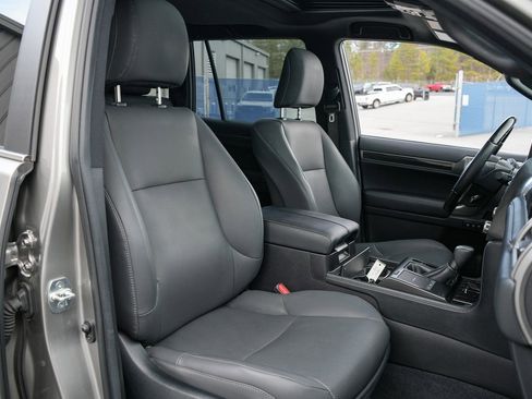 Used 2023 Lexus GX 460 Premium image 22