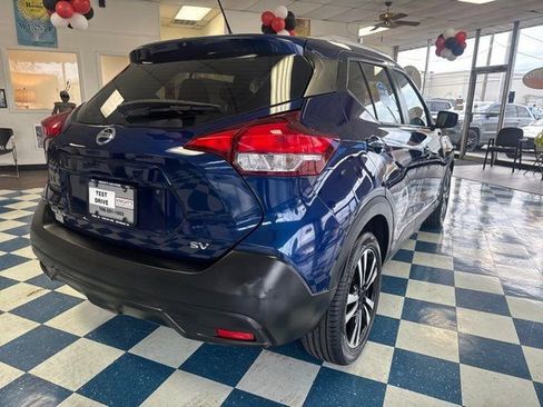 Used 2019 Nissan Kicks SV image 7