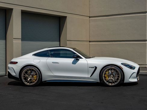 Used 2025 Mercedes-Benz AMG GT 63 image 4