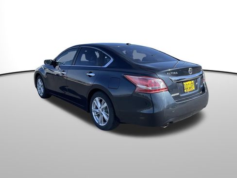 Used 2013 Nissan Altima 2.5 SV image 6