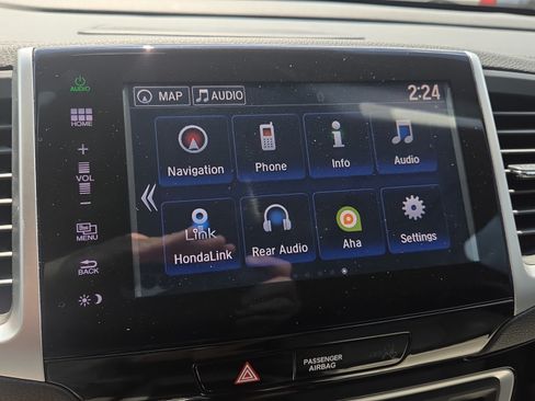 Used 2016 Honda Pilot Touring image 26