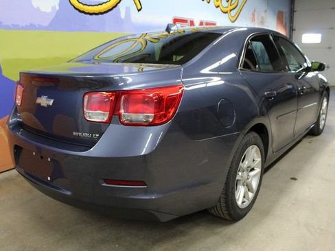 Used 2014 Chevrolet Malibu LT w/ Power Convenience Package FWD image 4