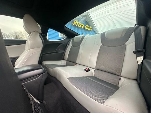 Used 2013 Hyundai Genesis 2.0T RWD image 13