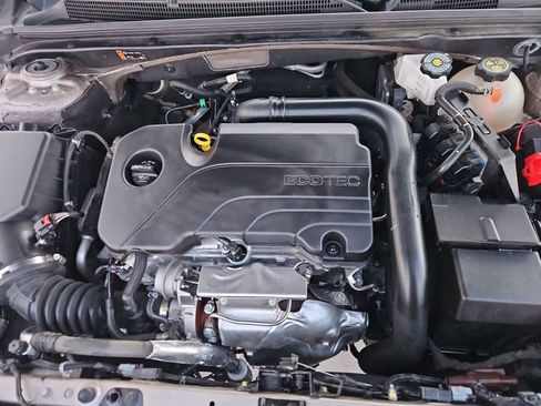 Used 2024 Chevrolet Malibu LT image 53