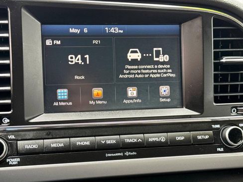 Used 2018 Hyundai Elantra SEL FWD image 16