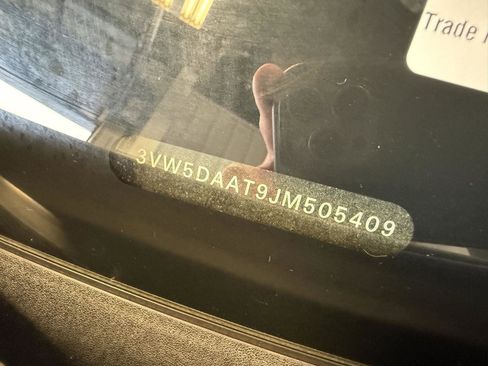 Used 2018 Volkswagen Beetle 2.0T Coast image 22