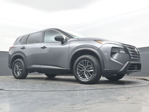 Certified 2024 Nissan Rogue S FWD image 22