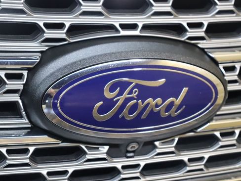 Used 2020 Ford Explorer Limited AWD/4WD image 12