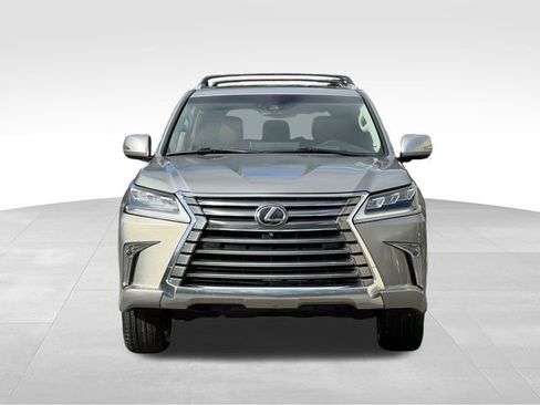 Used 2019 Lexus LX 570 4WD image 8