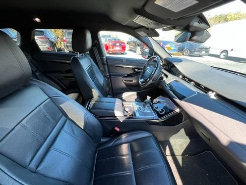 Used 2020 Land Rover Range Rover Evoque SE image 12